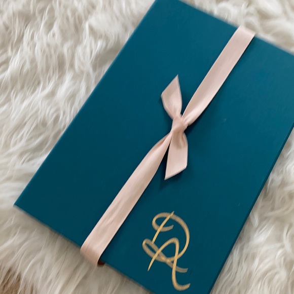 NIB Dear Annabelle cheeky notepad set from goop such a deal $80 - Picture 5 of 7